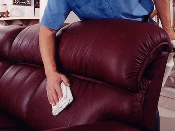 Как ухаживать за экокожей диван