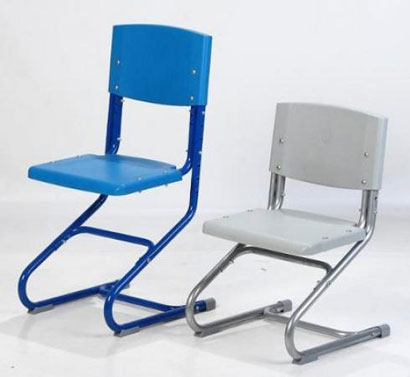 Удобная модель - регулируемый стул от фабрики Дэми, высота которого корректируется по мере роста ребенка