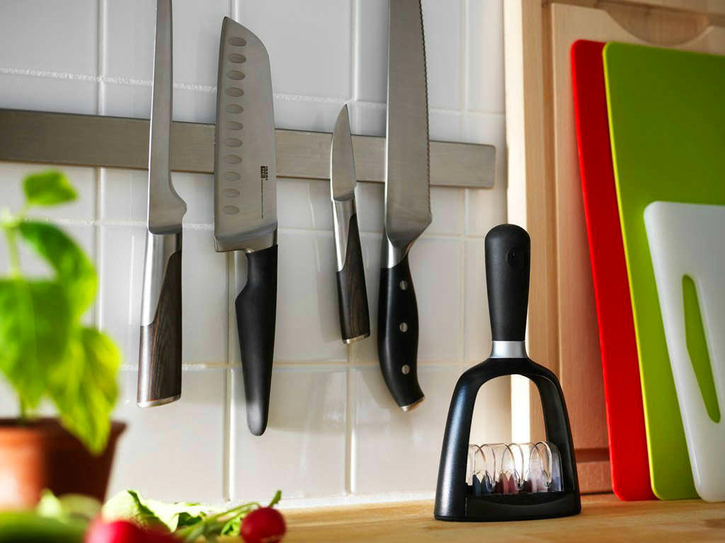 Магниты-держатели для хранения кухонных ножей: формы, деревянный .