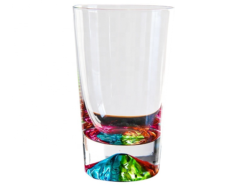  стаканы для воды и сока на ножке из стекла: преимущества .