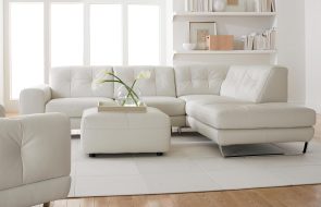 белый диван уголок в интерьере