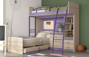 необычный дизайн двухэтажной кровати в детскую