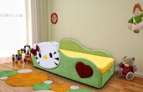 кровать с бортиком в виде котика