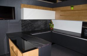 кухонная мебель темная
