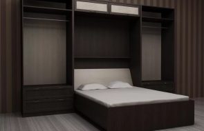 двуспальная складная кровать в шкафу