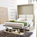 элегантная спальня со встроенной кроватью