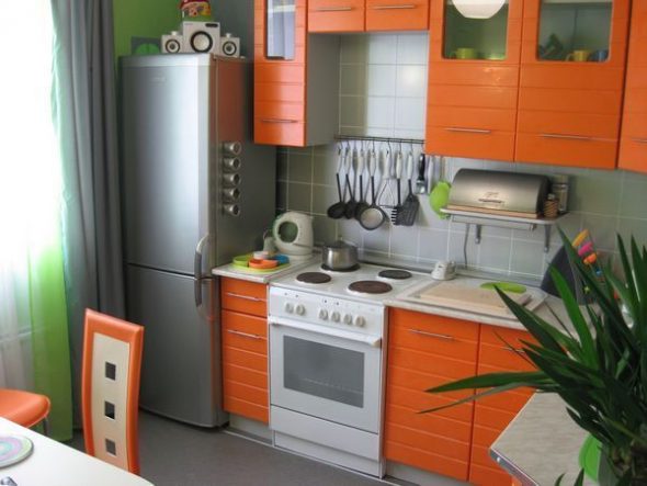 Кухонный гарнитур для маленькой кухни фото