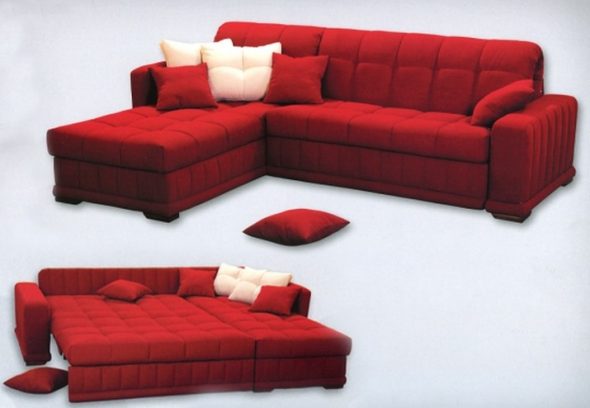 раскладной диван красного цвета