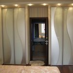 Двери шкафа-купе в дизайне мебели