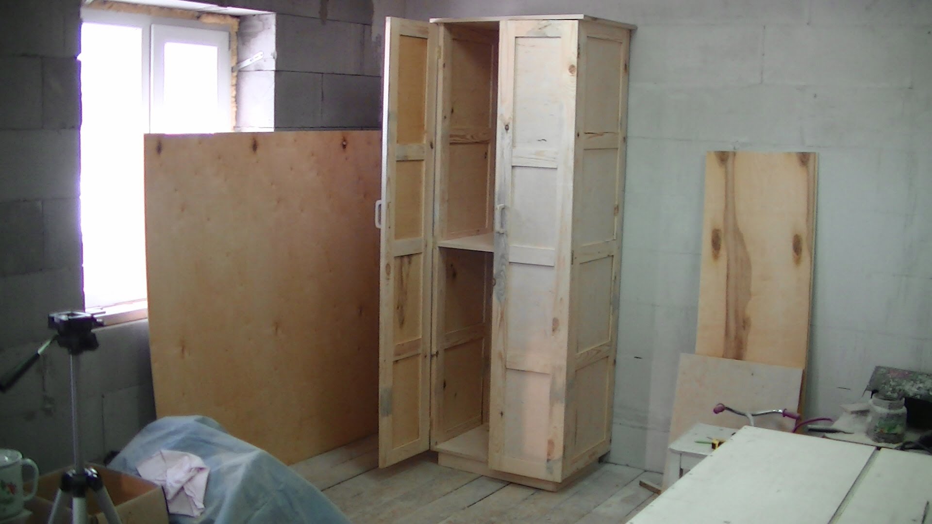 Маленький шкаф – внешний вид и особенности углового компактного шкафа (91 фото)