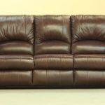 кожаный диван коричневого цвета