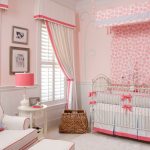 кроватка детская розовая