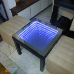 стол с эффектом бесконечности квадратный