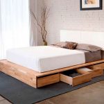 кровать деревянная современная