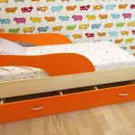 оранжевая кровать дельфин