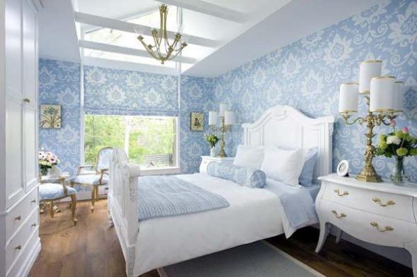 бело голубая спальня