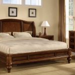 кровать деревянная для спальни