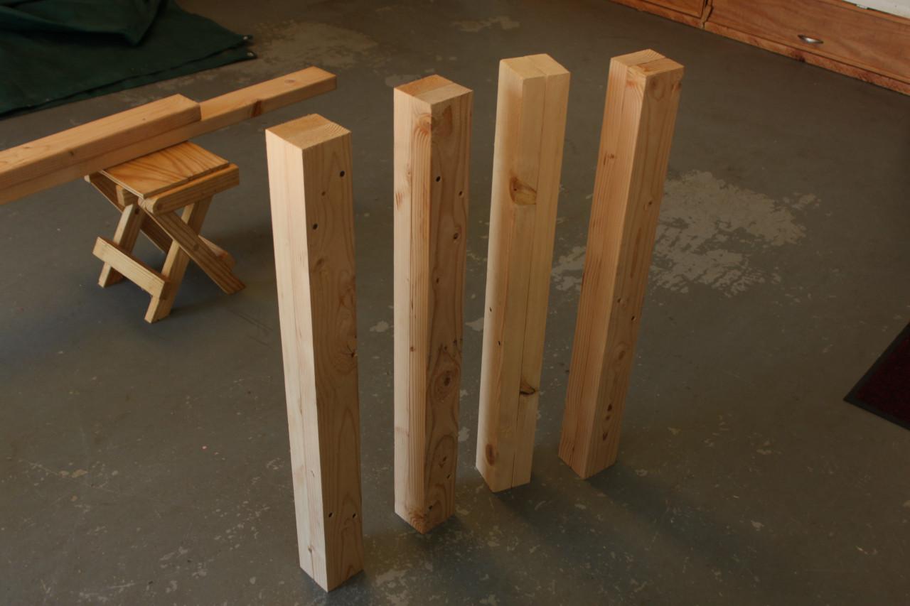 Самодельные ножки. Ножки для стола деревянные. Ножки для стола из брусков. Деревянные ноги для стола. Опоры для стола деревянные.