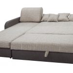 диван используется для ежедневного сна одного из членов семьи
