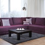 диван-кровать фиолетового цвета
