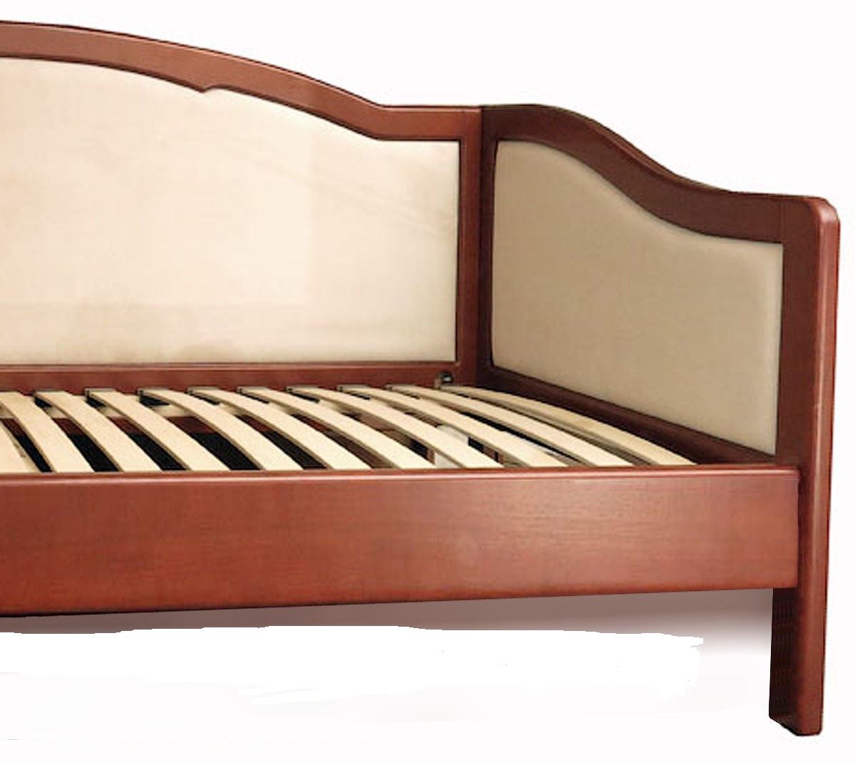 Кровать угловая деревянная