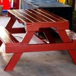 мебель для дачи своими руками-стол красного цвета