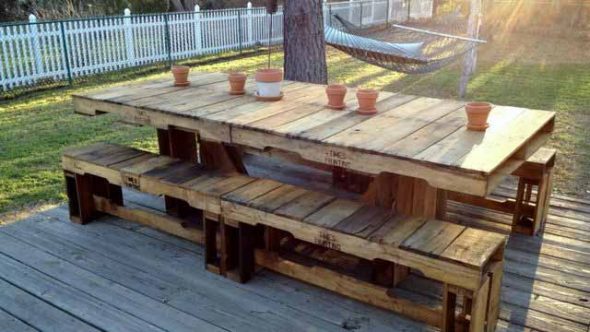 Большой деревянный уличный стол для дачи: 15 супер идей
