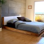 Деревянная кровать-подиум