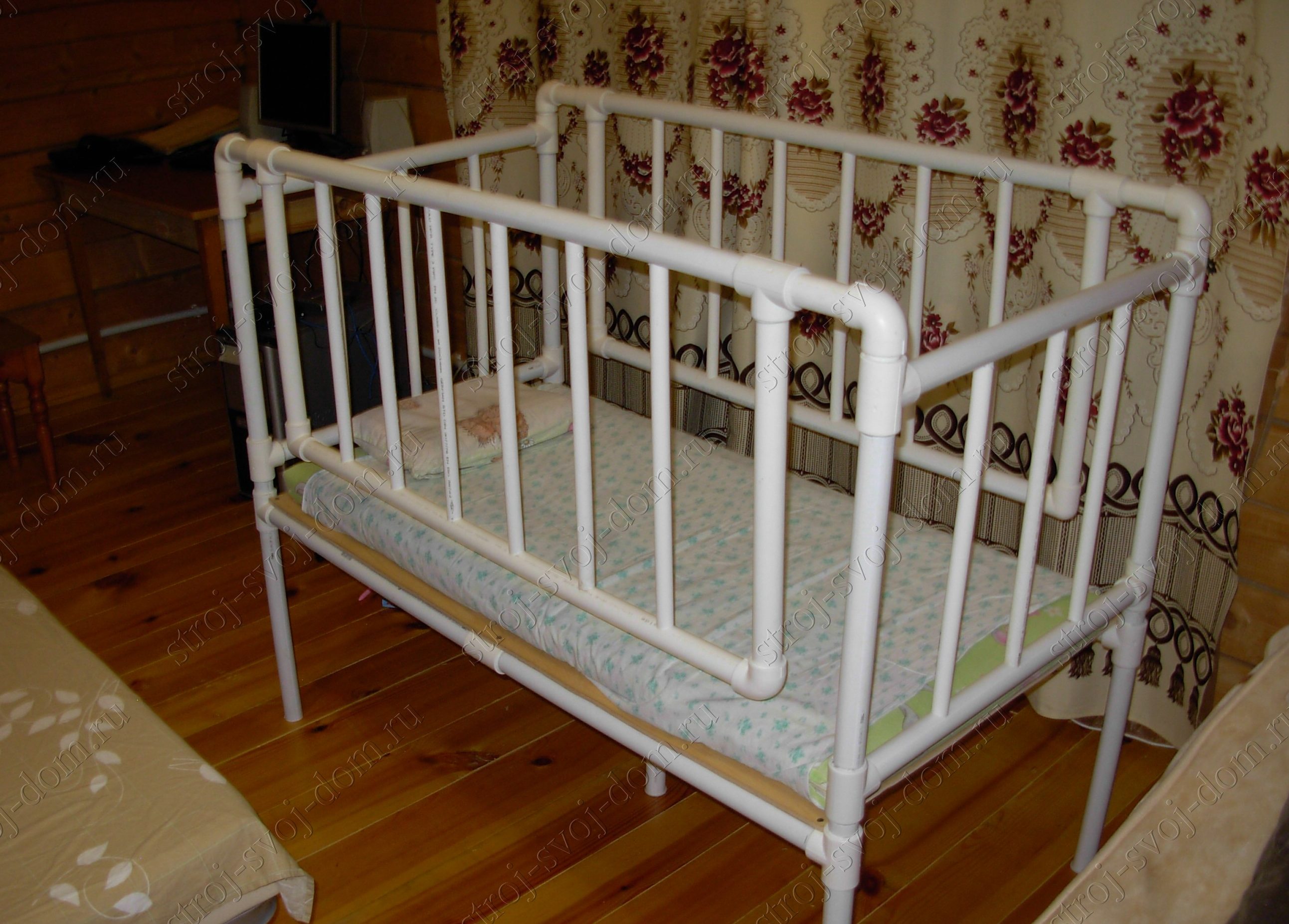 Детские кроватки из полипропиленовых труб