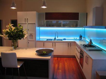 Кухня со светодиодной подсветкой