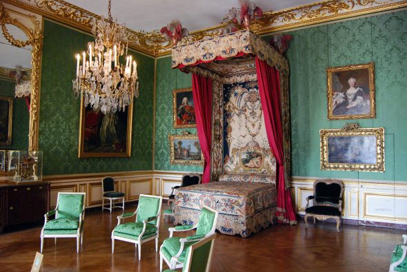 Интерьер комнаты в стиле барокко