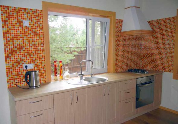 Кухня с мозаикой