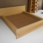 Вариант изготовления кровати из картона своими руками