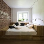 Удобная и практичная кровать-подиум с местами для хранения
