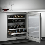 Холодильный встроенный винный шкаф