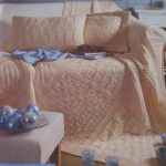 Плед с подушками в комплекте для дивана