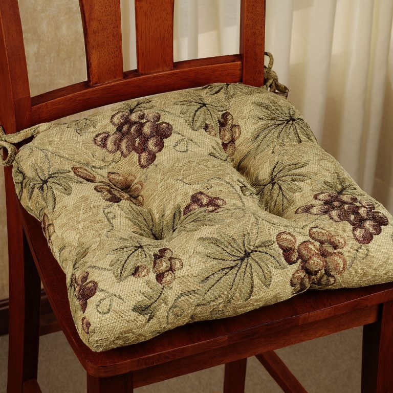Подушки на стулья из гобелена