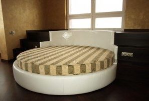 Круглая кровать-подиум