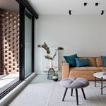 Спокойная сдержанная гостиная в стиле минимализм