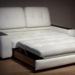 Раскладной белый диван