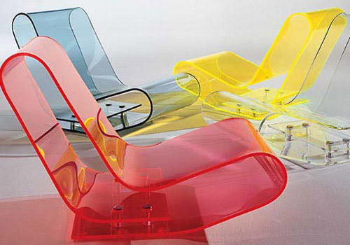 Разноцветный пластиковые кресла в современном стиле