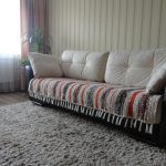 Самодельная тканная дорожка-покрывало на диван в гостиную