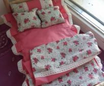 Комплект постельного с простынью, одеялом и подушками