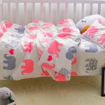 Нежный комплект постельного со слониками для дошкольника