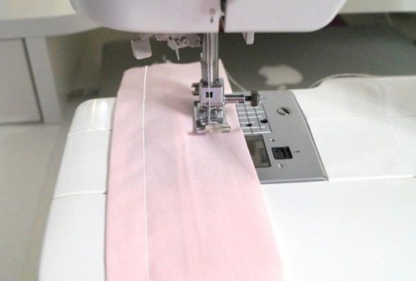 Сшиваем полоску ткани