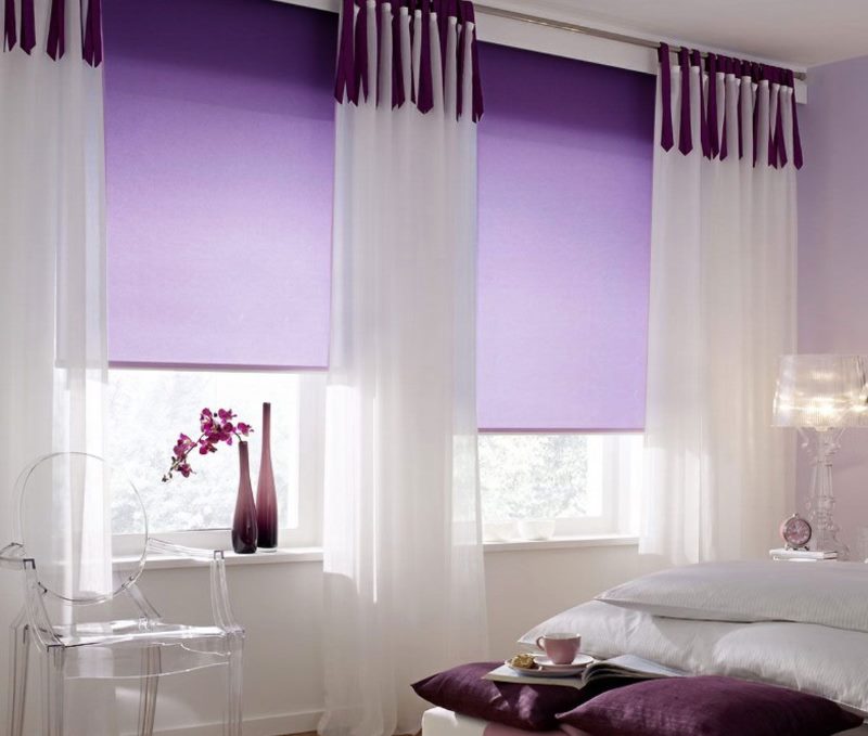 Рулонные шторы с переходом от темно-фиолетового до светлого