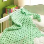 Ажурное зеленое покрывало-одеяло для малыша