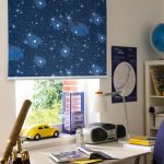 Звездное небо на роллете в детской комнате