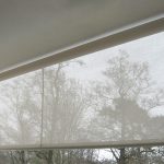Полупрозрачное полотно рулонной шторы открытого типа