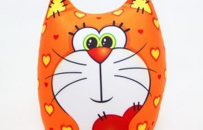 Подушка-антистресс "Влюбленный кот"